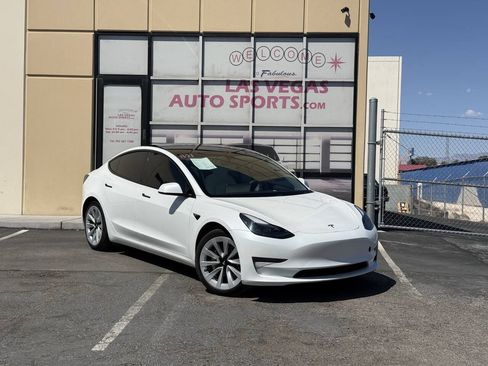 Used 2023 Tesla Model 3 Standard Range RWD image 1
