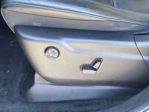 Used 2014 Jeep Grand Cherokee Overland w/ Advanced Technology Group image 19