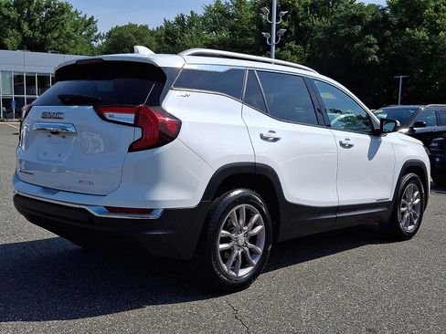 Used 2024 GMC Terrain SLT AWD/4WD image 6
