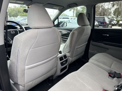 Used 2017 Honda Pilot EX image 14