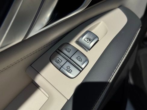 Used 2023 BMW X7 xDrive40i image 26