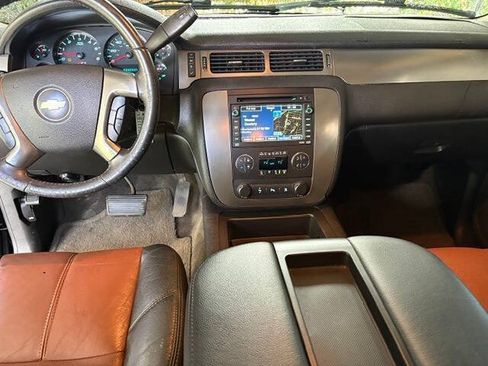 Used 2007 Chevrolet Tahoe LT w/ LT Preferred Equipment Group AWD/4WD image 13
