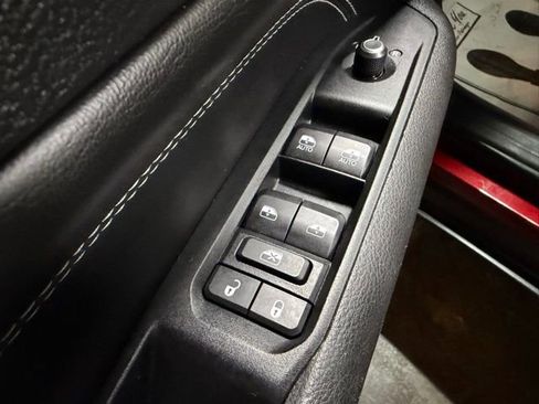 Used 2022 Jeep Compass Altitude w/ Sun and Sound Group image 13