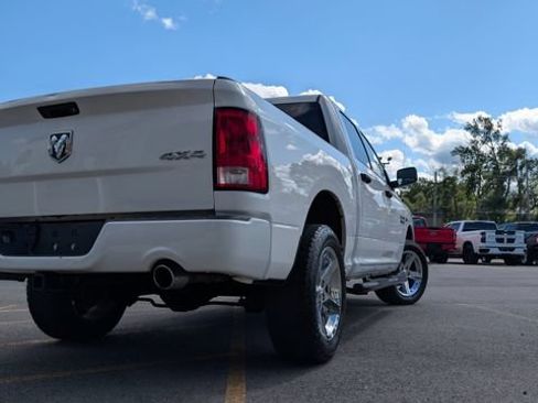 Used 2017 RAM 1500 Express w/ Express Value Package AWD/4WD image 5