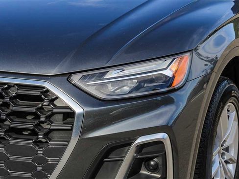 Used 2023 Audi Q5 2.0T Premium w/ Convenience Package image 7