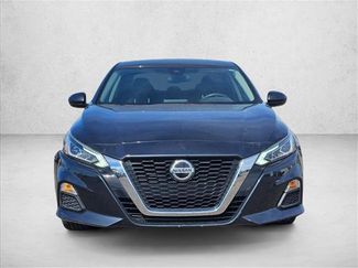 Used 2022 Nissan Altima 2.5 SV video 2