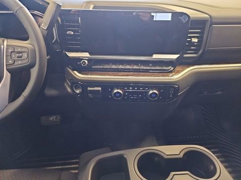 New 2026 GMC Sierra 1500 SLE AWD/4WD image 12