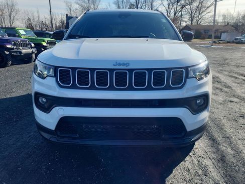 New 2026 Jeep Compass Latitude image 2