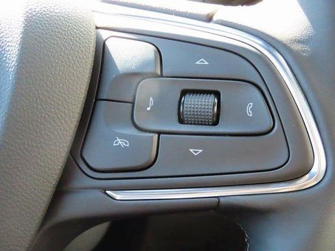 New 2025 Buick Envista Avenir image 29