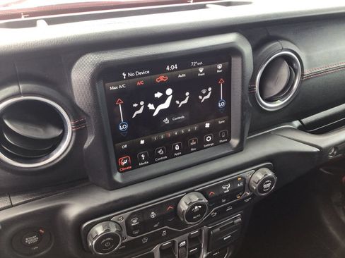 Used 2020 Jeep Gladiator Rubicon AWD/4WD image 14