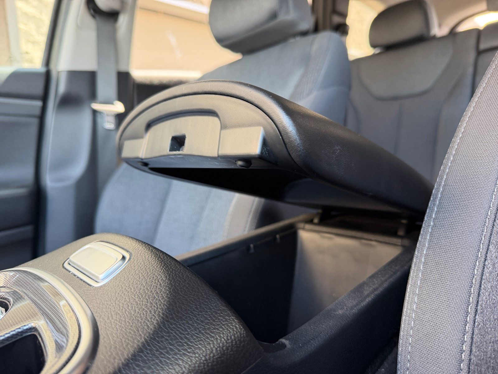 Certified 2023 Hyundai Santa Fe SEL FWD image 15