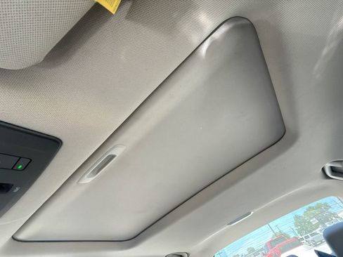 Used 2023 Nissan Altima 2.5 SV w/ SV Premium Package FWD image 22
