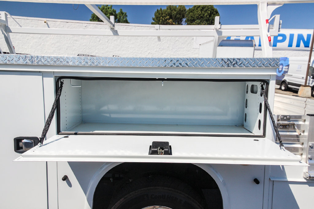 New 2024 Ford F550 2WD Regular Cab Super Duty image 9
