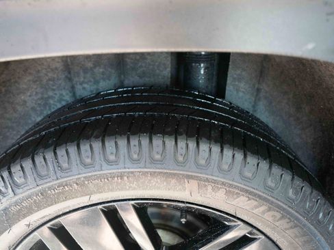 Used 2019 Volkswagen Atlas SEL image 31