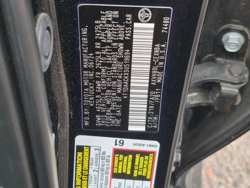 Used 2025 Toyota Camry LE image 11