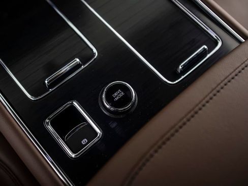 Used 2026 Lincoln Aviator Reserve AWD/4WD image 37