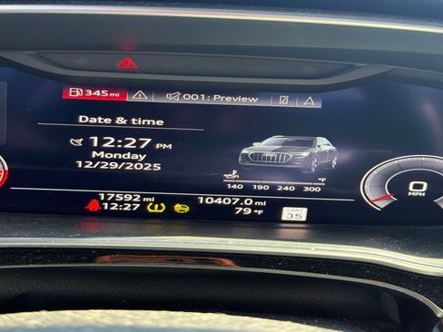 Used 2021 Audi Q3 2.0T Premium Plus w/ Premium Plus Package image 12