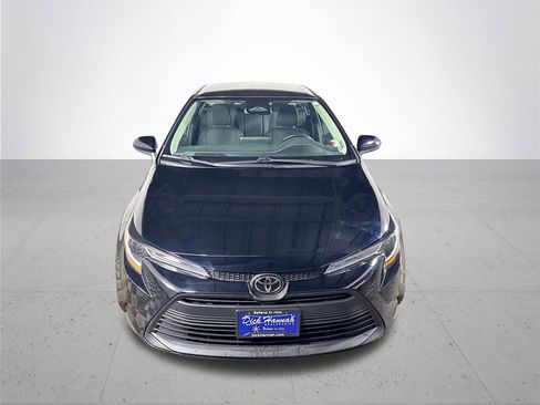 Used 2024 Toyota Corolla LE image 3