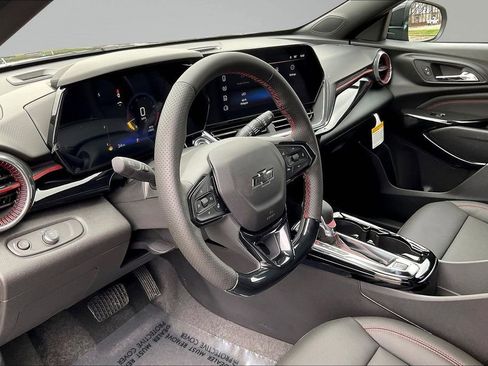 New 2026 Chevrolet Trax RS w/ Driver Confidence Package image 7