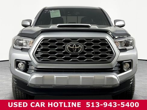Used 2021 Toyota Tacoma TRD Sport w/ Technology Package AWD/4WD image 2