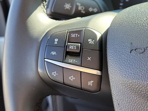 Used 2022 Ford Escape SE w/ SE Sport Appearance Package image 24