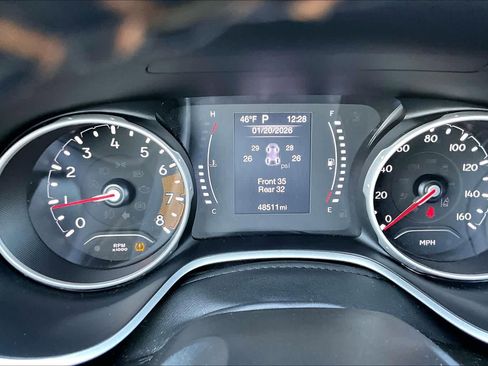 Used 2020 Jeep Compass Latitude image 25