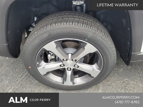 New 2025 Jeep Grand Cherokee L Limited AWD/4WD image 16