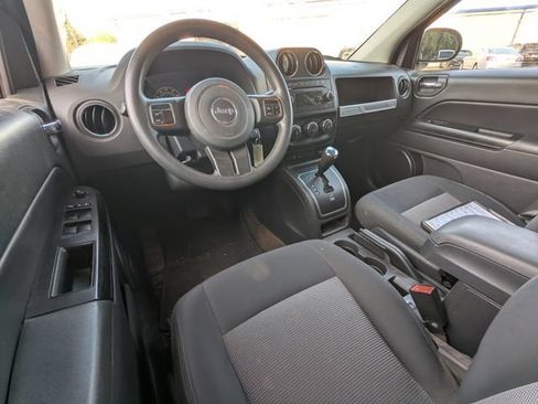 Used 2014 Jeep Compass Sport w/ Power Value Group AWD/4WD image 2