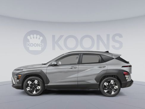 Used 2025 Hyundai Kona SEL FWD image 4