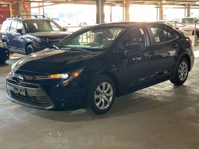New 2027 Toyota Corolla LE FWD image 3