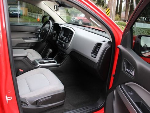 Used 2016 Chevrolet Colorado LT w/ LT Convenience Package image 15