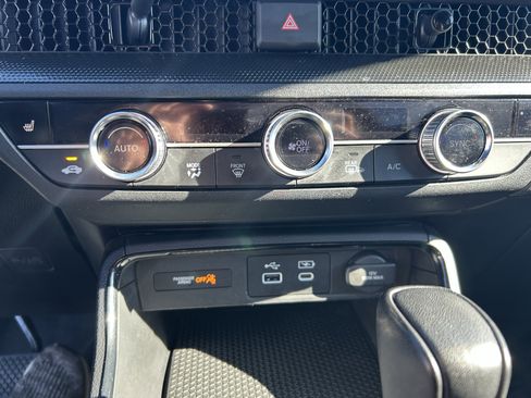 Used 2024 Honda CR-V Sport image 17