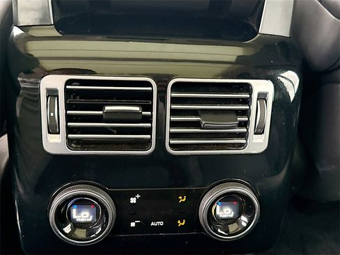 Used 2022 Land Rover Range Rover Westminster Edition image 27