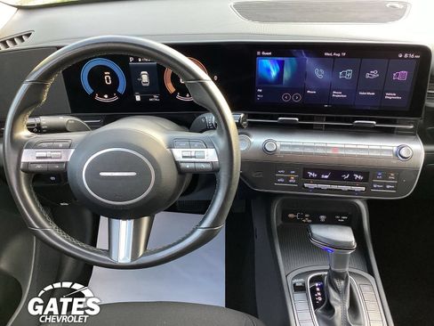 Used 2025 Hyundai Kona SEL FWD image 16