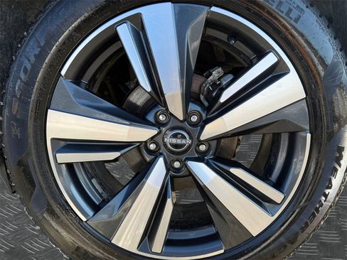 Certified 2023 Nissan Rogue SL w/ SL Premium Package image 20