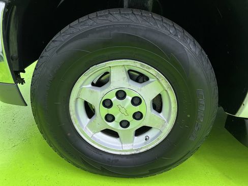 Used 2004 GMC Yukon SLE RWD image 14