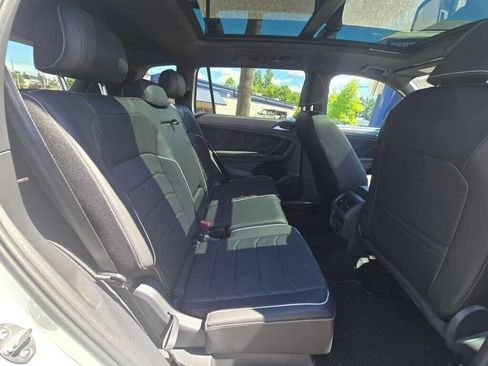 Used 2023 Volkswagen Tiguan SEL R-Line AWD/4WD image 16