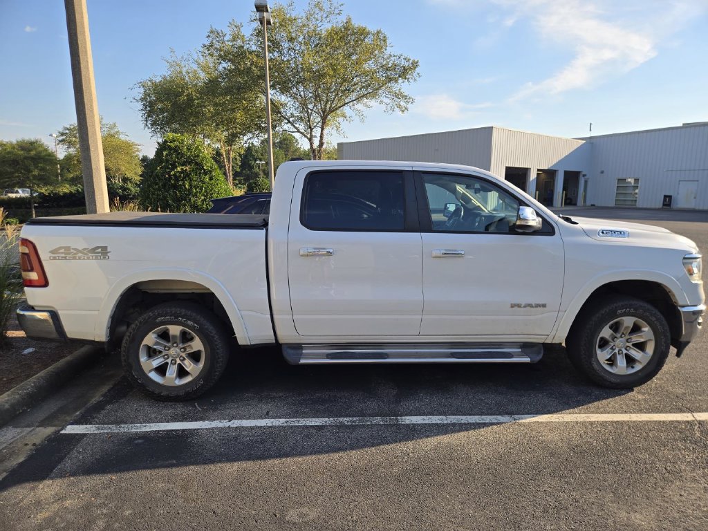 Used 2021 RAM 1500 Laramie w/ Off Road Group AWD/4WD image 4