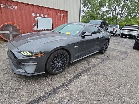 Used 2019 Ford Mustang GT Premium w/ GT Performance Package RWD image 2