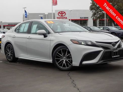 Certified 2023 Toyota Camry SE image 7