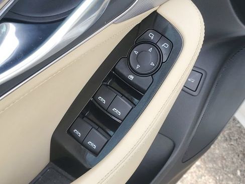 Used 2020 Cadillac CT5 Luxury w/ Sun And Sound Package image 10