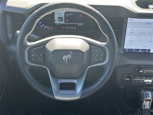 Used 2024 Ford Bronco Everglades image 23