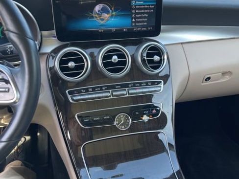 Used 2020 Mercedes-Benz C 300 4MATIC Sedan image 6
