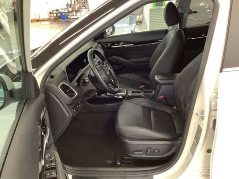 Certified 2024 Kia Seltos EX AWD/4WD image 16