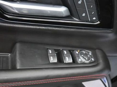 Used 2025 GMC Yukon AT4 Ultimate AWD/4WD image 13
