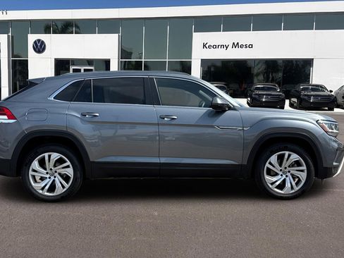 Used 2021 Volkswagen Atlas Cross Sport SEL image 3