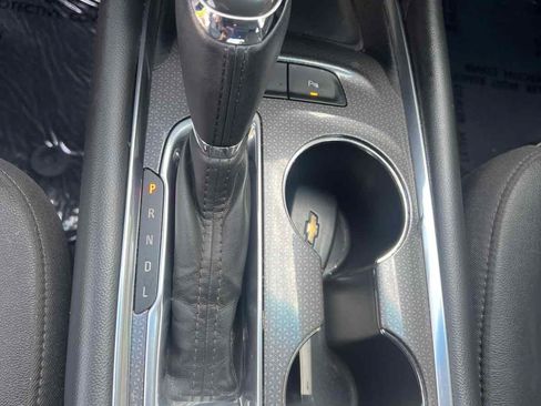 Used 2019 Chevrolet Malibu LT w/ Leather Package FWD image 24