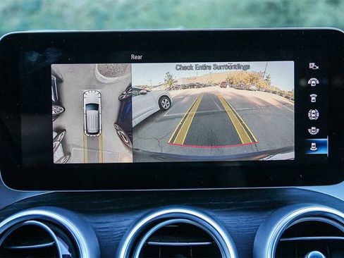 Used 2021 Mercedes-Benz GLC 300 image 22