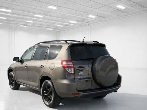 Used 2011 Toyota RAV4 FWD 4dr 4-cyl 4-Spd AT (Natl) w/ Base L4 Extra Value Pkg image 8