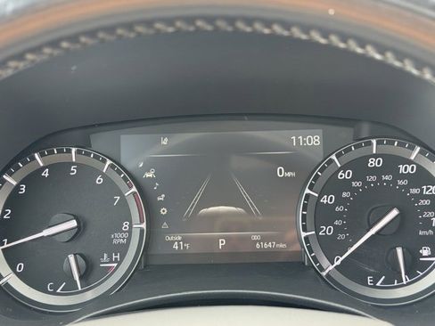 Used 2021 Toyota Highlander XLE image 23